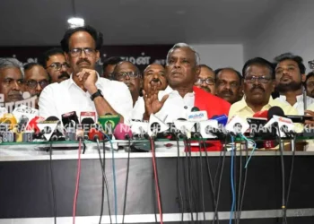 சமூக நீதி முற்போக்கு கூட்டணியில் இடதுசாரி கட்சிகள் இல்லை: பிரவீன் சக்கரவர்த்திக்கு மு.வீரபாண்டியன், பெ.சண்முகம் மறுப்பு!